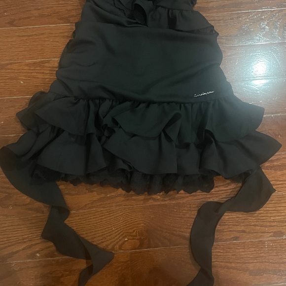 Underpass Halter Neck Ruffle Hem dress - Picture 4 of 7